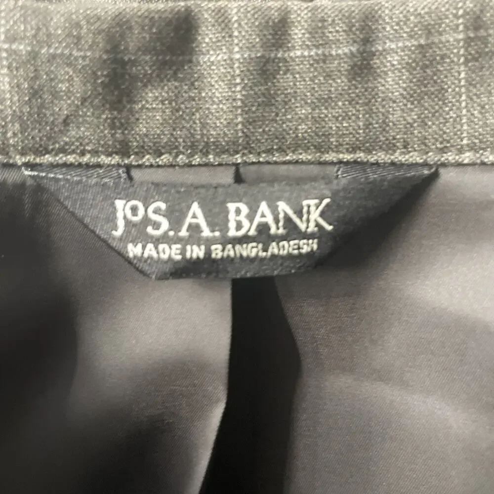 Jos A Bank 43 L Gray Traveler's Tailored Fit 100% Wool Blazer Jacket Window Pane